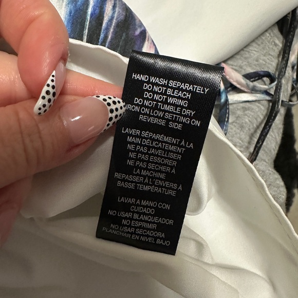 Dolce Vita Faith V Neck Silky Jumpsuit NWT - Picture 10 of 11